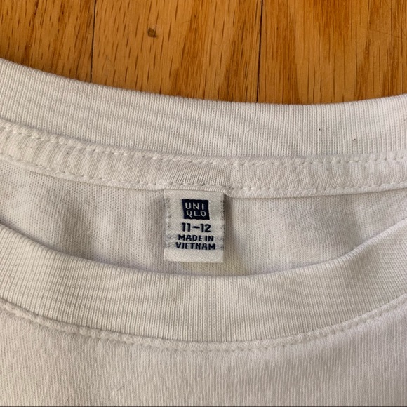 CHILDREN'S WHITE LONG SLEEVE UNIQLO CREWNECK - Picture 4 of 5